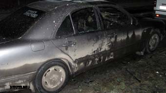 Петрозаводск, 25 ноября, 03-18. Пожар в легковом автомобиле Мерседес (Mercedes-Benz W210) произошел на улице Березовая Аллея, у дома №32. 