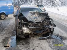 Петрозаводск, 17 января 2014 года, 13-15. ДТП с участием легкового автомобиля Митсубиши (Mitsubishi Lancer) и грузопассажирского фургона "Газель" произошло на Соломенском шоссе, недалеко от АЗС.