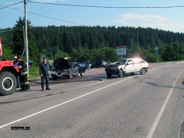 Сортавальский район, 31 июля 2014 года, 16-45. ДТП с участием легковых автомобилей ВАЗ-2109 и ВАЗ-21099 произошло на 257-м километре автодороги А-121 "Сортавала", в окрестностях города Сортавала, в районе поселка Вуорио.