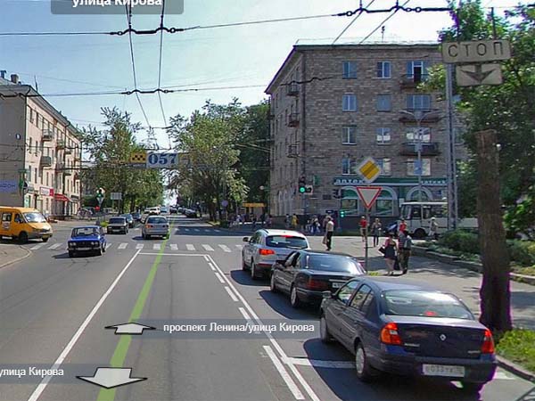 После ремонта улицы Кирова организация дорожного движения на пересечении с проспектом Ленина изменилась.  