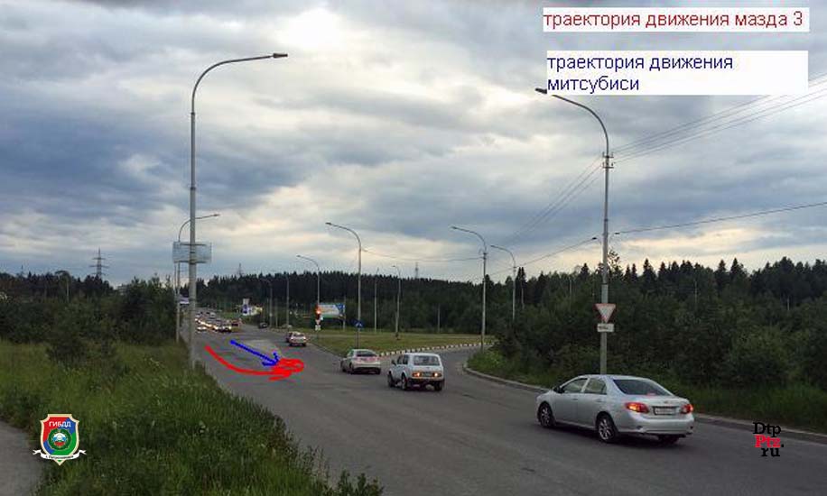 Петрозаводск, 24 июня 2015 года, 14-20. ДТП с участием легковых автомобилей Мазда (Mazda 3) и Митсубиши (Mitsubishi Galant) произошло на пересечении Лесного проспекта и Суоярвского шоссе.