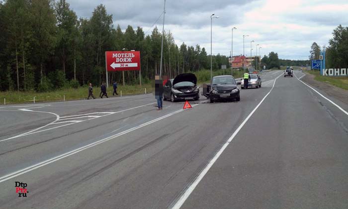 Кондопожский район, 8 июля 2015 года, 10-40. ДТП с участием легковых автомобилей Пежо (Peugeot 308) и Лада Калина (Lada Kalina) произошло на 471-м километре автодороги М-18 "Кола", напротив АЗС перед поворотом на Кондопогу.
