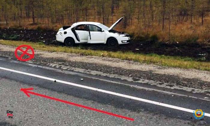 15Лоухский район, 9 октября 2015 года, 10-00. ДТП с участием легкового автомобиля Шкода (Skoda) произошло на 955-м километре автодороги М-18 "Кола", в пятидесяти километрах перед населенным пунктом Лоухи.