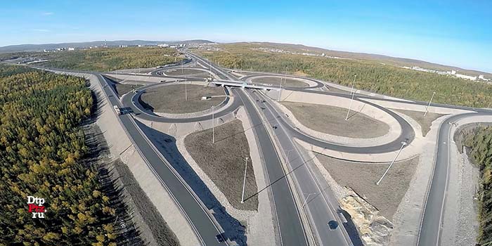 Осенью текущего года после реконструкции будет введен в эксплуатацию один из крупнейших дорожных проектов – участок с 0-ого по 14-й километр Подъезда к городу Мурманску федеральной дороги Р-21 «Кола».