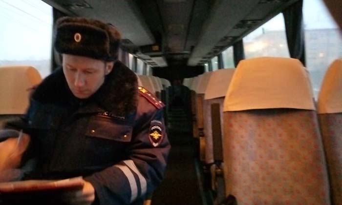  За 12 месяцев 2018 года на территории города Петрозаводска с участием автобусов зарегистрировано 24 дорожно-транспортных происшествия, в которых 2 человека погибли, 39 человек получили травмы. Большая часть происшествий произошли по вине водителей автобусов: 18 ДТП, 33 человека пострадали, - прокомментировали в Госавтоинспекции Петрозаводска. 