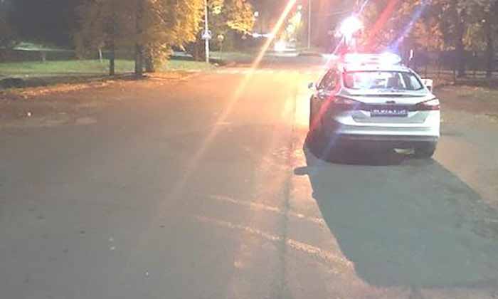 Петрозаводск, 10 октября 21-45. ДТП с участием пешехода и неустановленного автомобиля произошло на улице Володарского, у дома №14. 