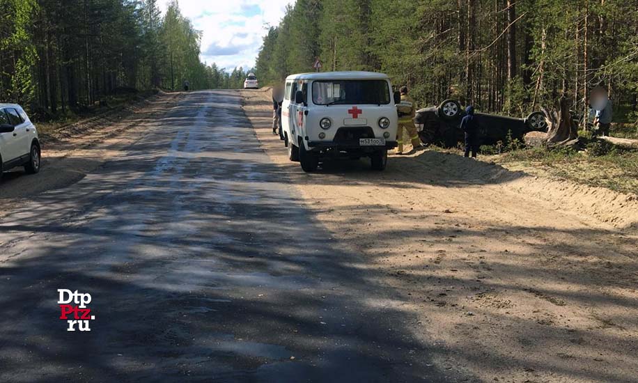 Калевальский район, 7 июня 2020 года, 14-30.   ДТП с участием легкового автомобиля Шкода (Skoda Octavia) произошло на 137-м километре региональной автодороги «Р-21 «Кола» - Лонка»