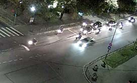 Ночью на проспекте Ленина столкнулись легковой автомобиль и мотоцикл