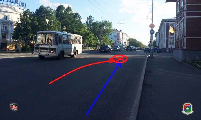 Петрозаводск, 25 июня 2015 года, 02-00. ДТП с участием кроссовера Сузуки (Suzuki) и легкового автомобиля Ауди (Audi A6) произошло на проспекте Ленина, напротив дома №24, в районе пересечения с улицей Ф.Энгельса.