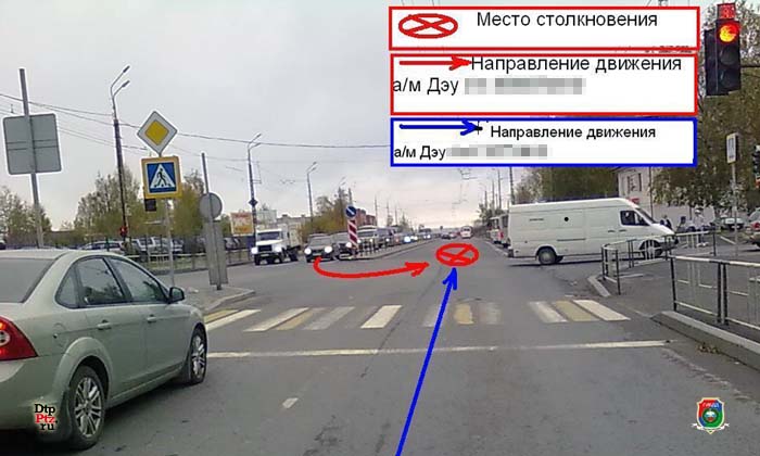 Петрозаводск, 8 октября 2014 года, 06-34. ДТП с участием двух легковых автомобилей Дэу Нексия (Daweoo Nexia) произошло на пересечении улиц Чапаева и Ватутина. 